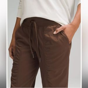 Lululemon dance studio mid-rise jogger✨